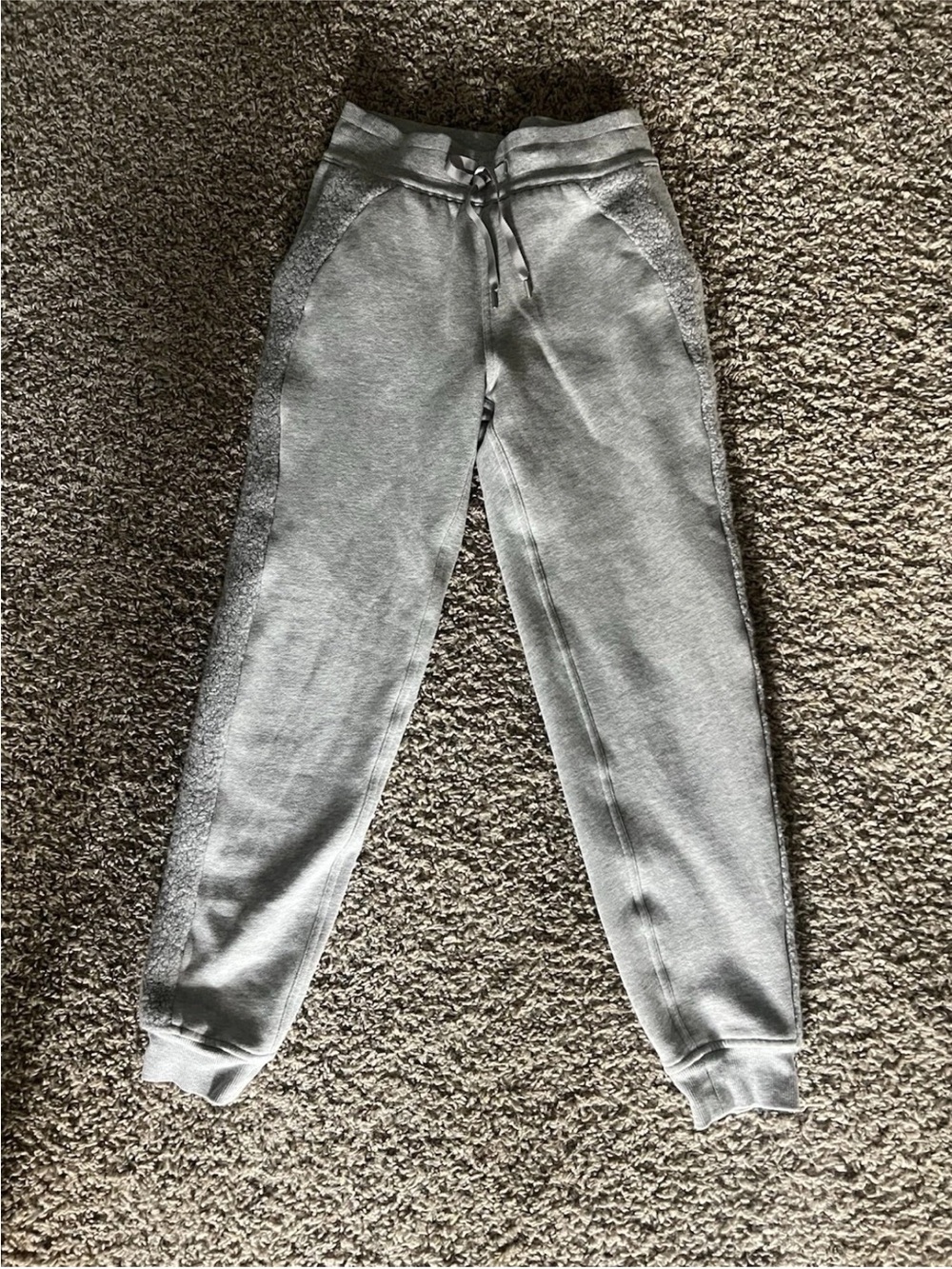 lululemon athletica Light Gray Sherpa-Trim Track Joggers excellent condition - Picture 4 of 6